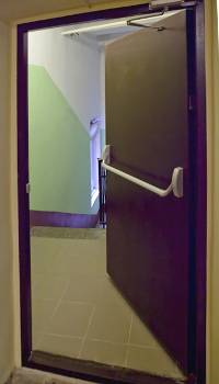 Противопожарные двери