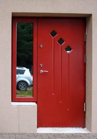 Красная дверь