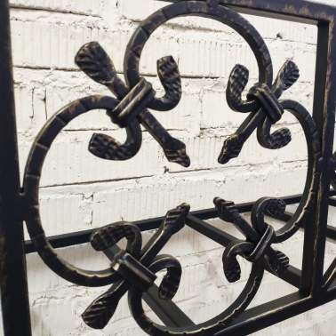 Кованые цветочницы на окна (цветники), наружные оконные решетки под ...