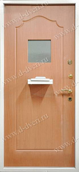 Металлическая дверь с окном в кассу с порошком и МДФ