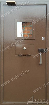 Техническая дверь с окном в кассу